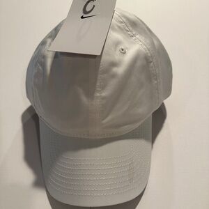 Nike Dri-Fit Club Cap - White